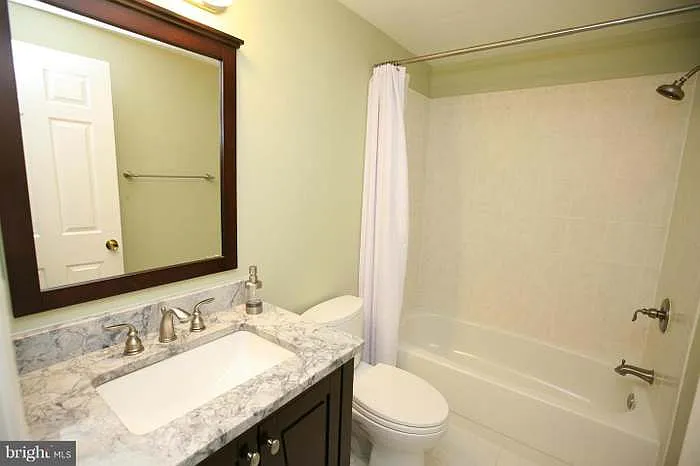 11429 Oak Leaf Dr — Photo 28