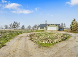 800 Glass Ln, White City, OR 97503