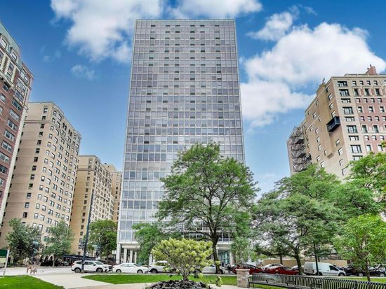 2400 N Lakeview Ave APT 1708, Chicago, IL 60614