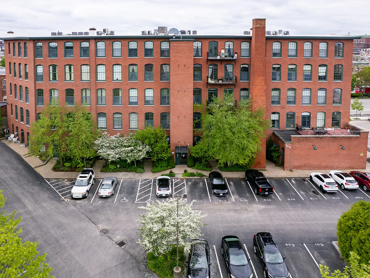 1 bed, 1130 sqft, $2,450 — Photo 3