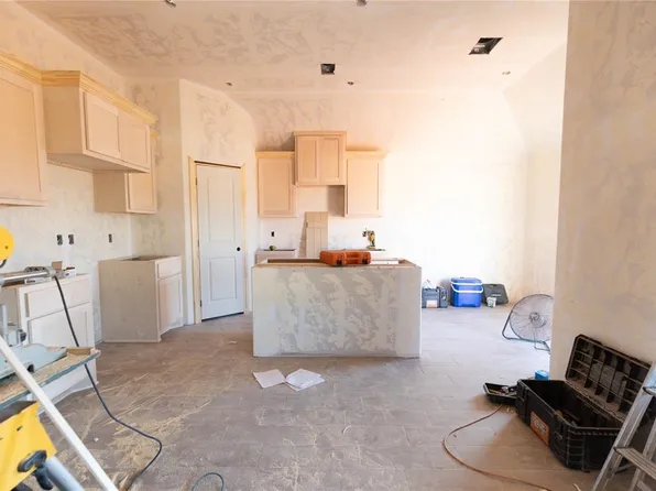 10348 SW 56th St, Mustang, OK 73064
