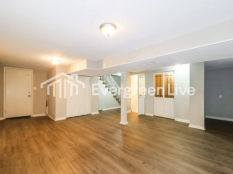 1109 NE 9th Street Ter — Photo 10