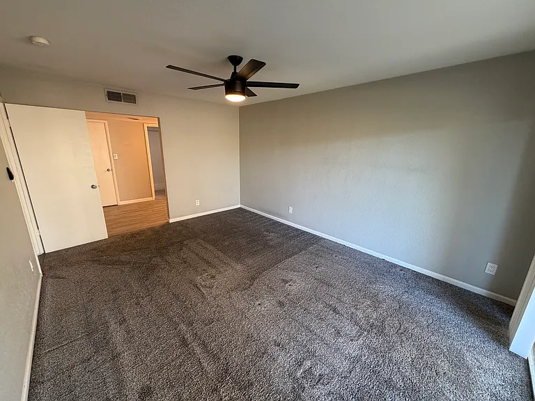 4807 W Beryl Ave — Photo 17