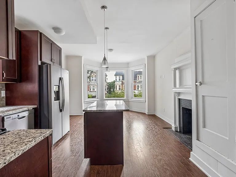 4922 Cedar Ave #2 — Photo 5