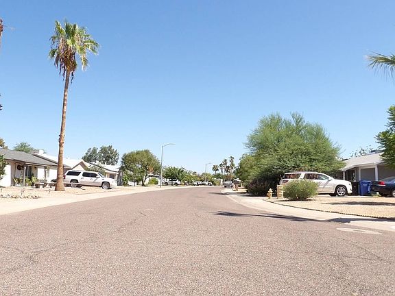 5th image of 13623 N 37th Way