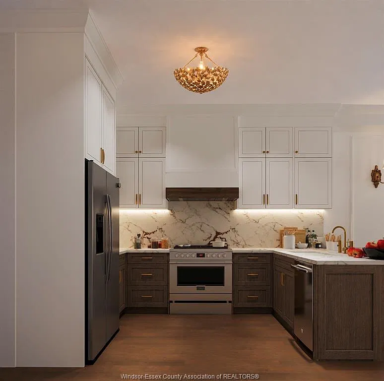 1907 Devonshire Ct — Photo 1