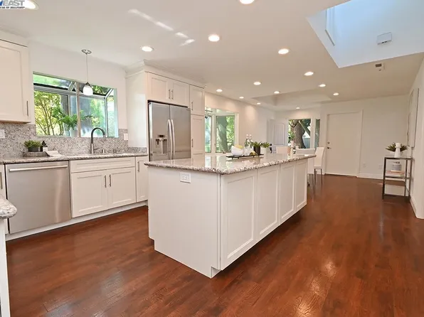 5135 Oakdale Ct, Pleasanton, CA 94588