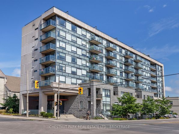 121 Queen St #602, Kingston, ON K7K 1A8