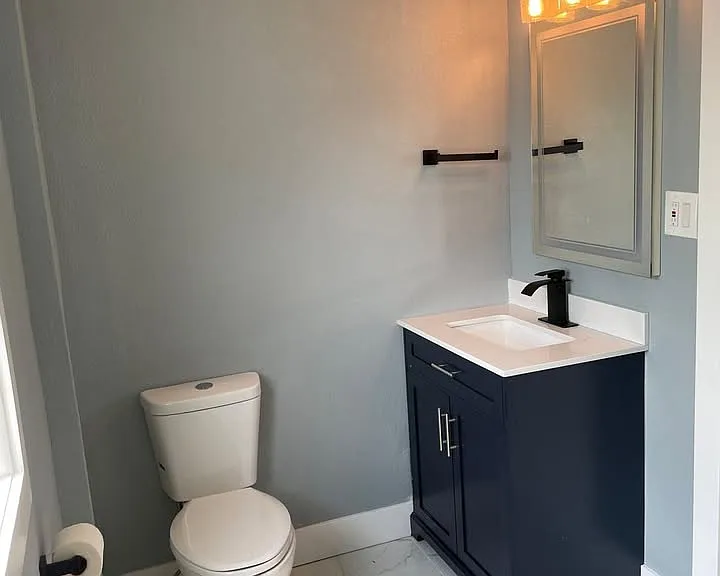 707 Gray St — Photo 8