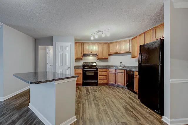 Walden Legacy Apartment Homes — Photo 25