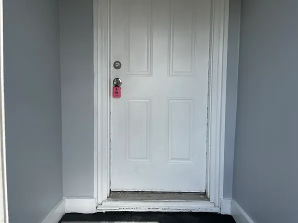 (undisclosed Address), Roselle, NJ 07203