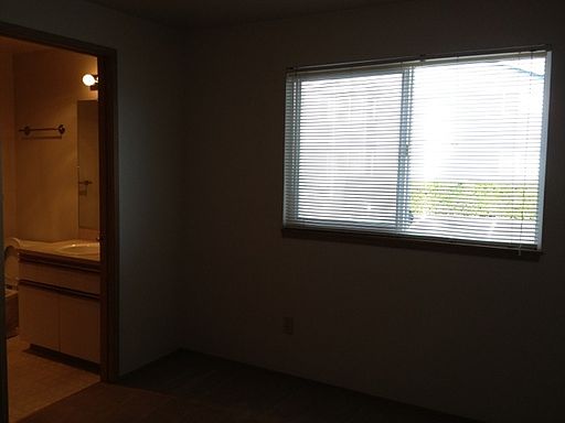 5th image of 447 NE Ellis Way APT C102