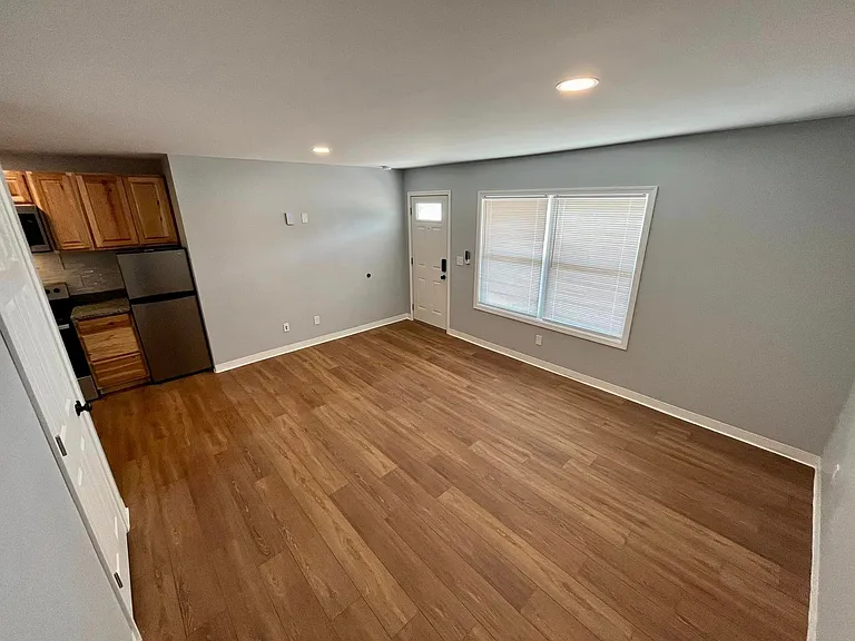 1250 S Dixie St — Photo 37