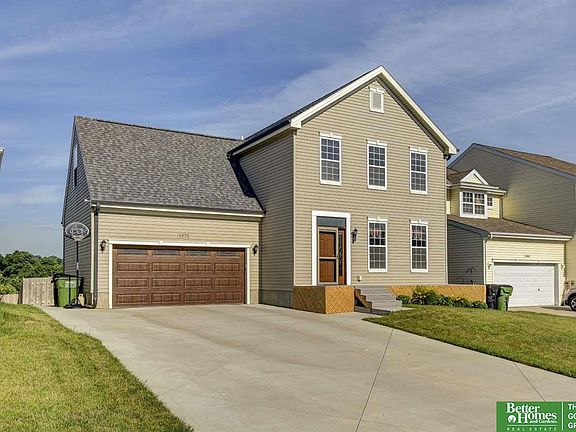 3rd image of 4970 S 194th Ave