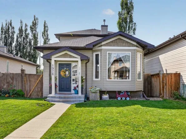 1976 E Parkside Close, Coaldale, AB T1M 0A1