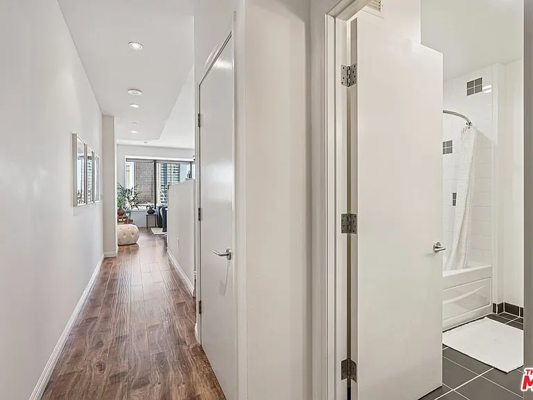 1100 Wilshire Blvd #2209 — Photo 16