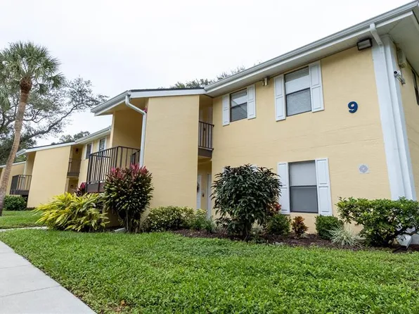 3001 58th Ave S APT 908, Saint Petersburg, FL 33712