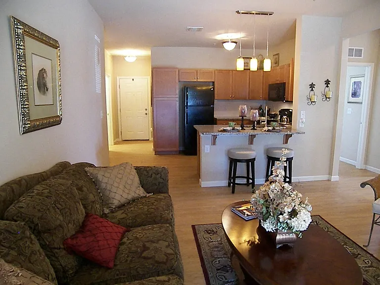Brooks Edge Apartments — Photo 30