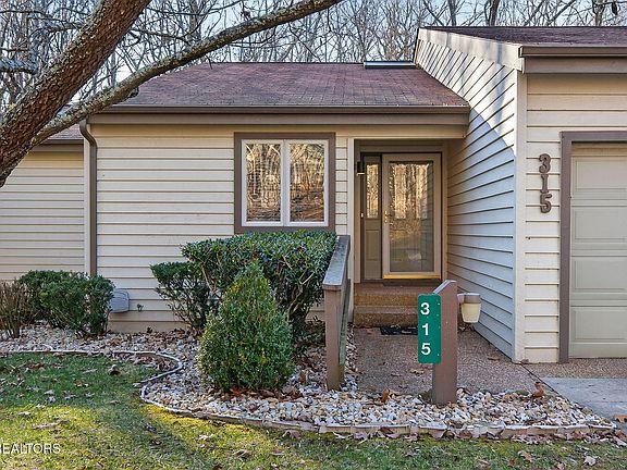 2nd image of 315 Lake Catherine Cir