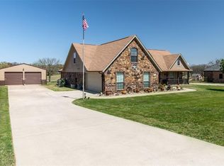 116 Amanda Ln, Springtown, TX 76082