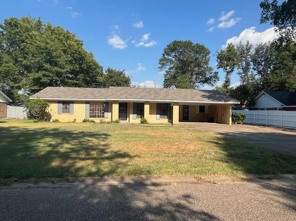 742 Adams Dr, Greenville, MS 38703