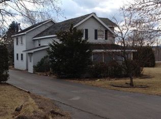 99 Pleasant St, Peru, NY 12972