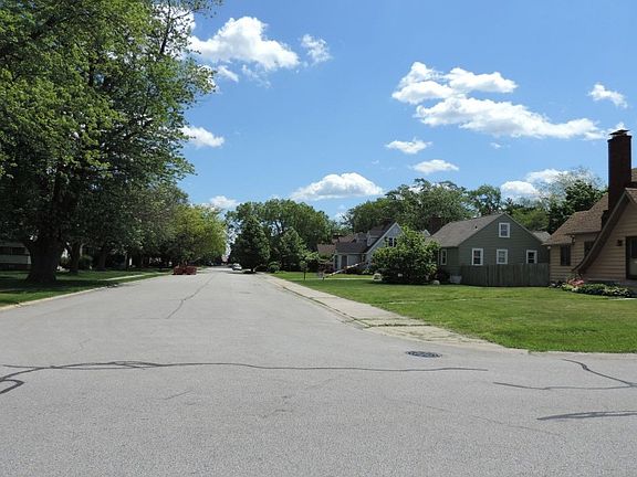 4th image of 3424 Jewett Ave