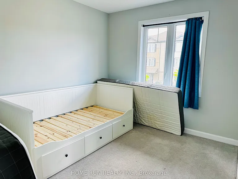 135 Teelin Cir — Photo 6