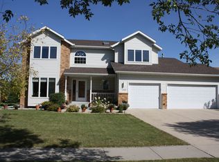 2725 26th Ave S, Fargo, ND 58103