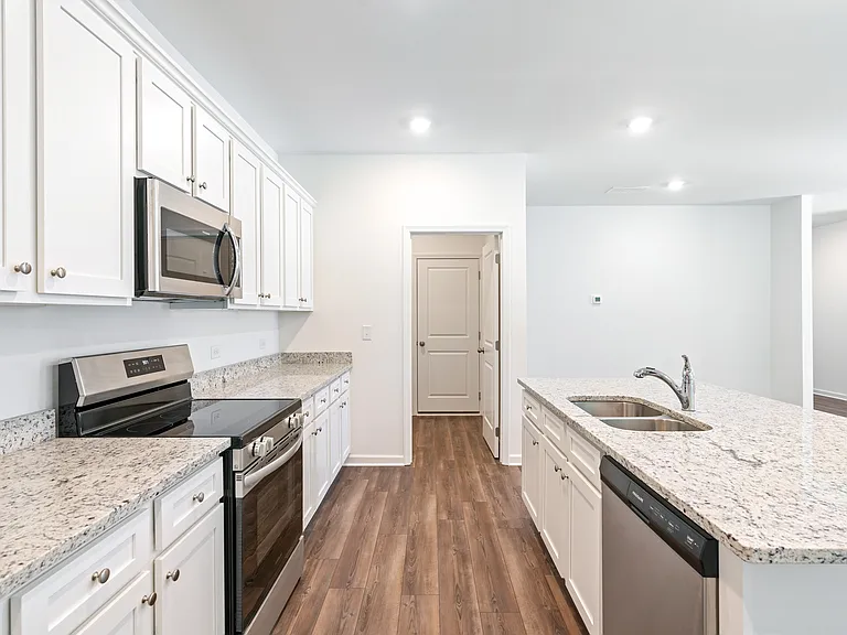 676 Evergreen Rd — Photo 11