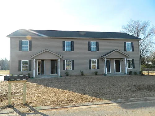 1330 Macedonia Dr Photo 1