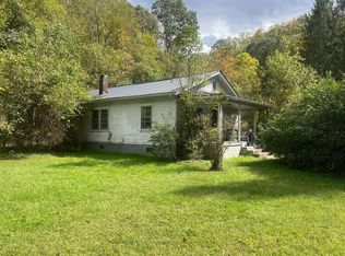 165 Dark Hollow Rd, Alderson, WV 24910