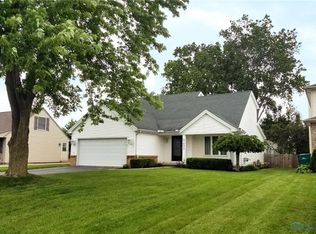7432 Twin Lakes Rd, Perrysburg, OH 43551