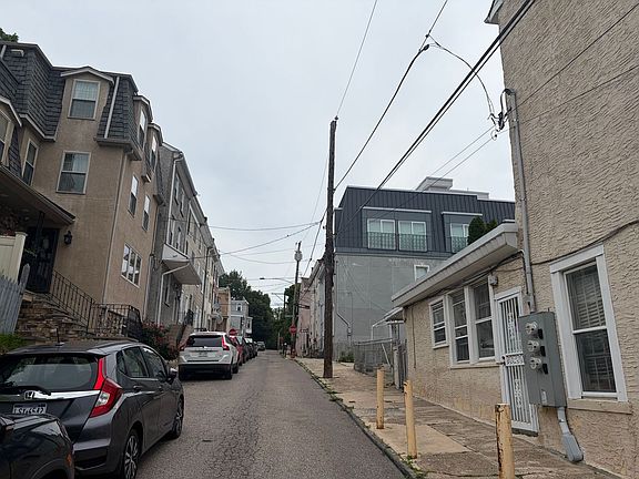 4th image of 214 Grape St