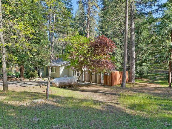 4th image of 5623 Lupin Ln
