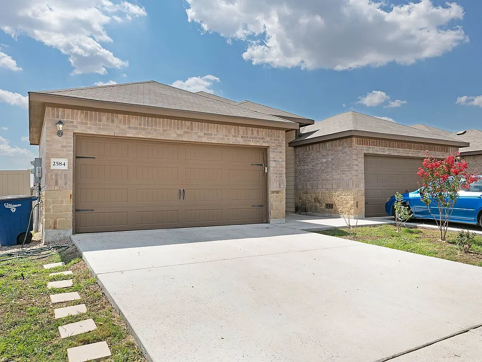 2584 Pahmeyer Rd