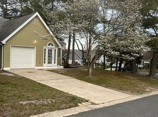 37 Cedar Ave, Manahawkin, NJ