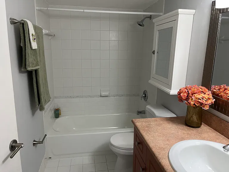 1915 Lavers Cir E #E101 — Photo 11