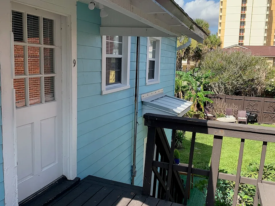 Private deck