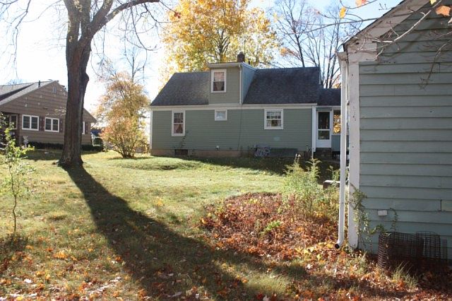 2nd image of 12 Knollwood Dr