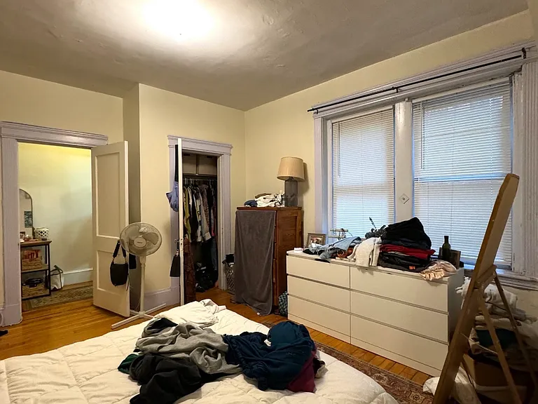 235 Harvard Ave #5 — Photo 6