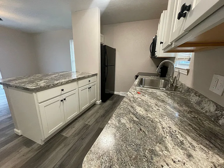 Garden Ridge Apartments — Photo 35