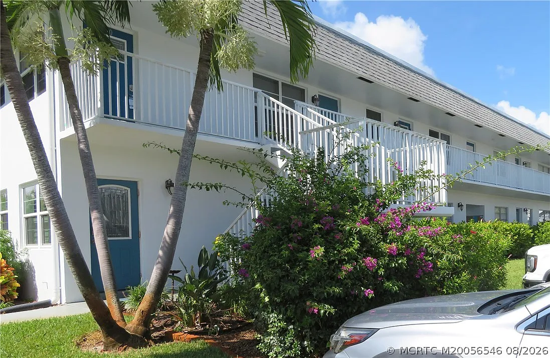 2 bed, 2.0 bath, 1005 sqft, $1,650 — Photo 1