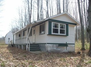 2510 Dew Rd, Fairview, MI 48621