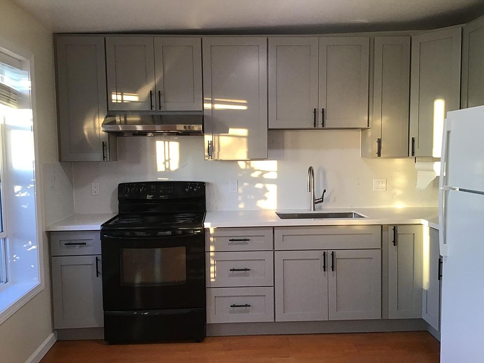 1st image of 1601 Fir Ave #A