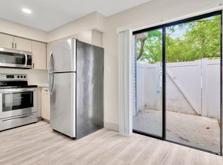8731 N 30th St #2B-1BA-940SQFT, Tampa, FL 33604