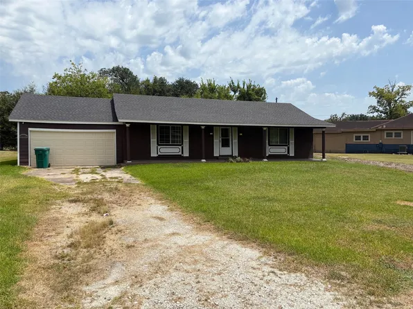 1218 Jayway St, Orange, TX 77630