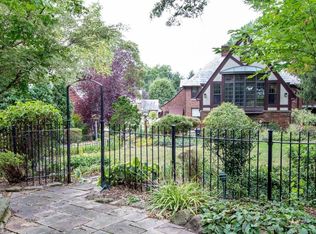 1163 Sunset View Dr, Akron, OH 44313