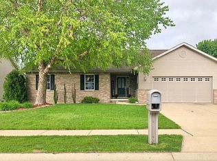 3504 Carnoustie Dr, Springfield, IL 62712