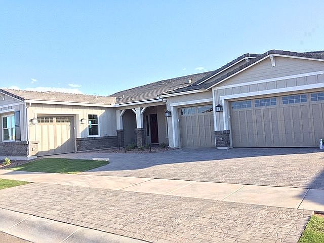 2nd image of 10449 E Topaz Cir